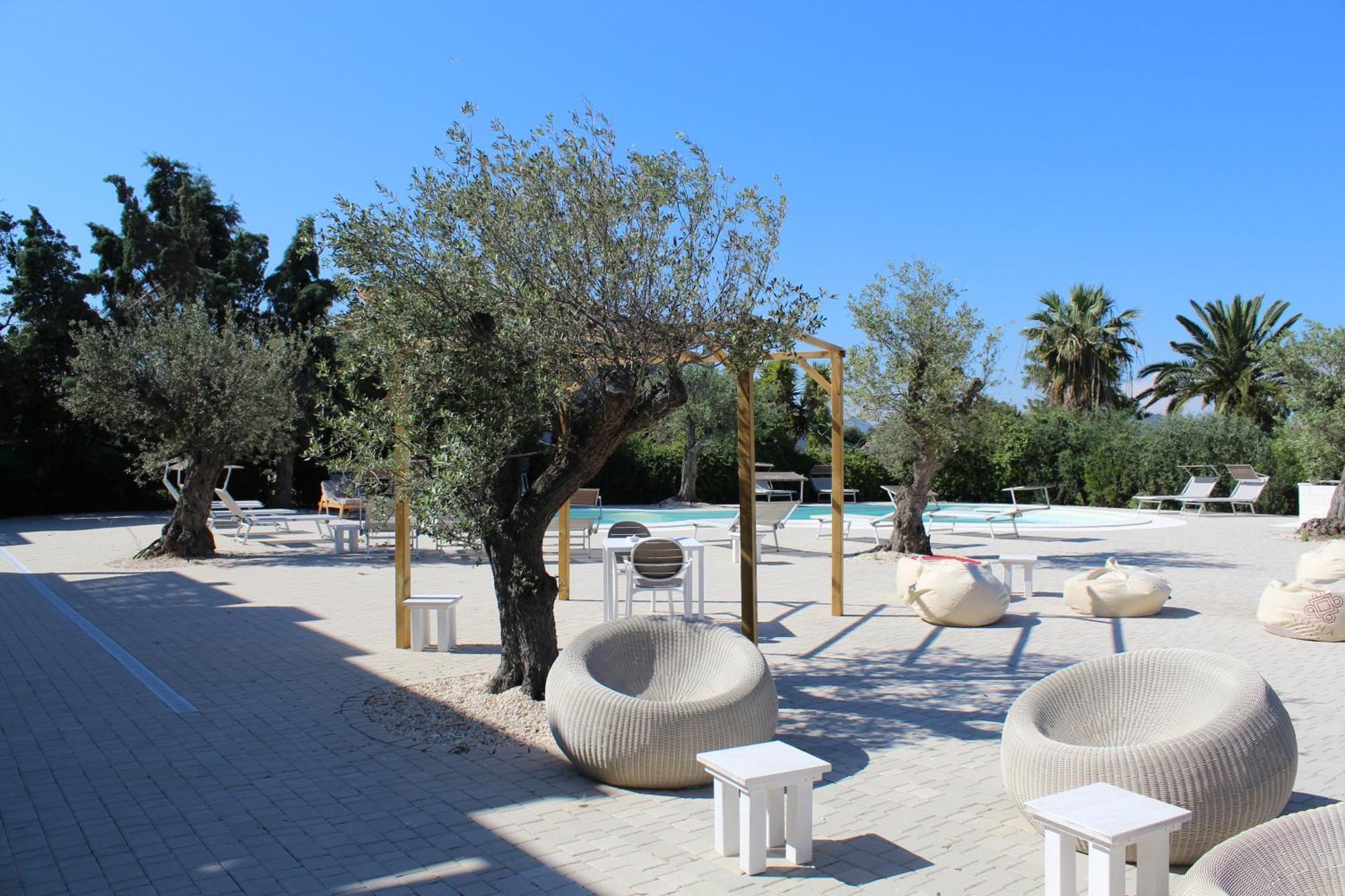 Noha Lifestyle Hotel - Adults Only Pula Exterior photo